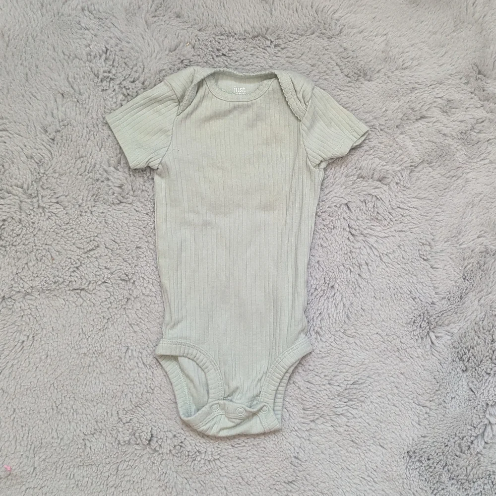 Just One You by Carter’s Baby Ribbed Onesies 2-Pack | Size 0-3